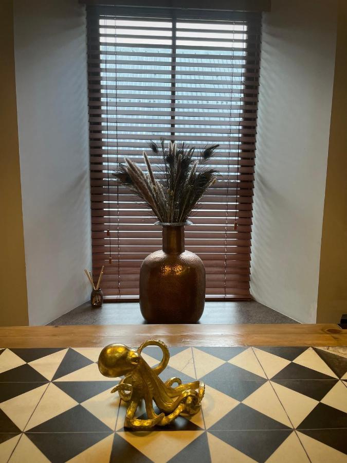 Lower Flat, Nicolson House. Портри Екстериор снимка